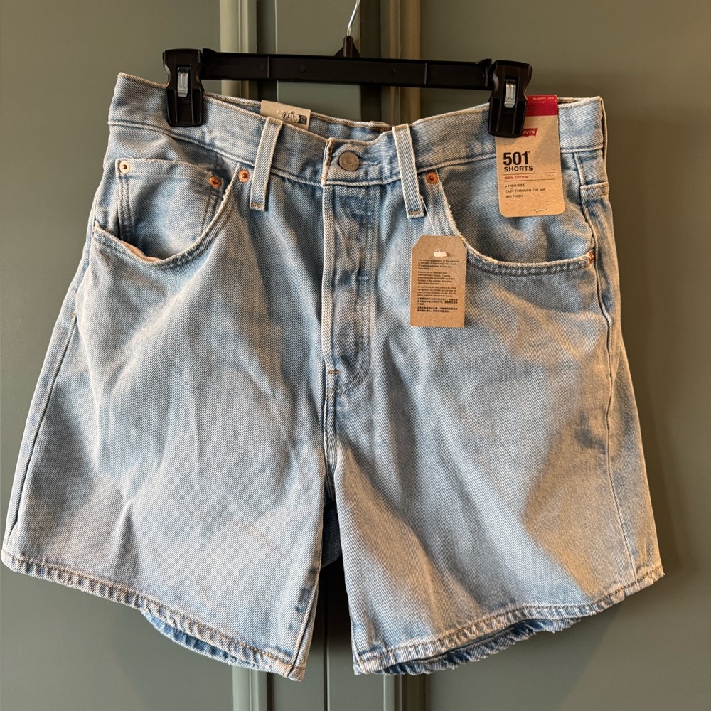 NWT Levi's Classic Light Blue 501 Jean Shorts
